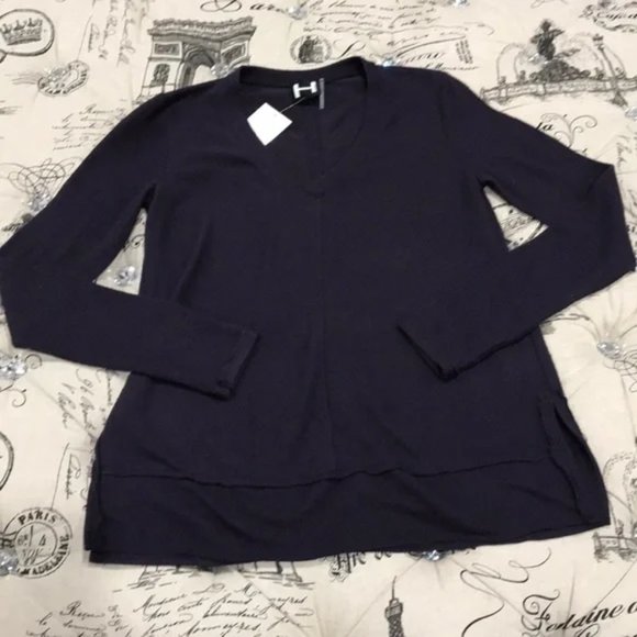 H By Bordeaux Exposed Seam V-Neck Sweater - Picture 3 of 6